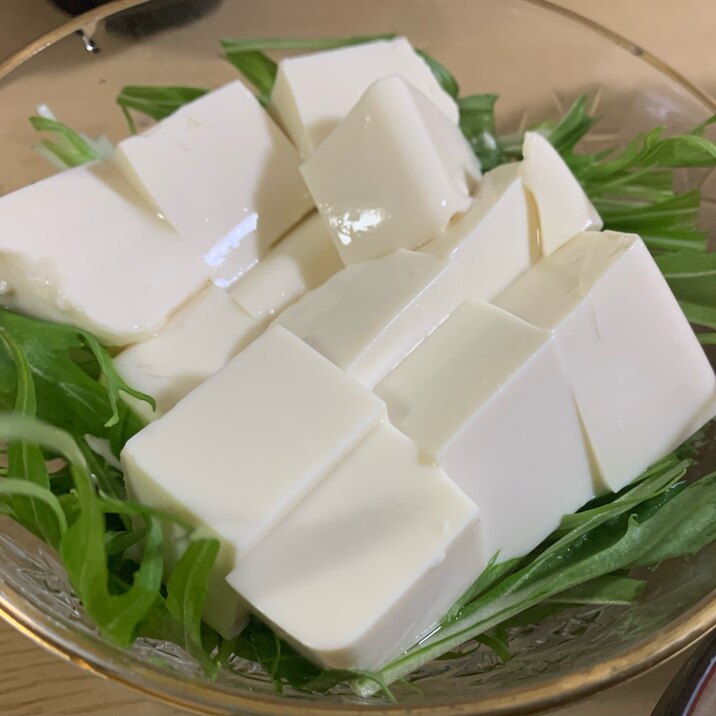 絹ごし豆腐と水菜のサラダ